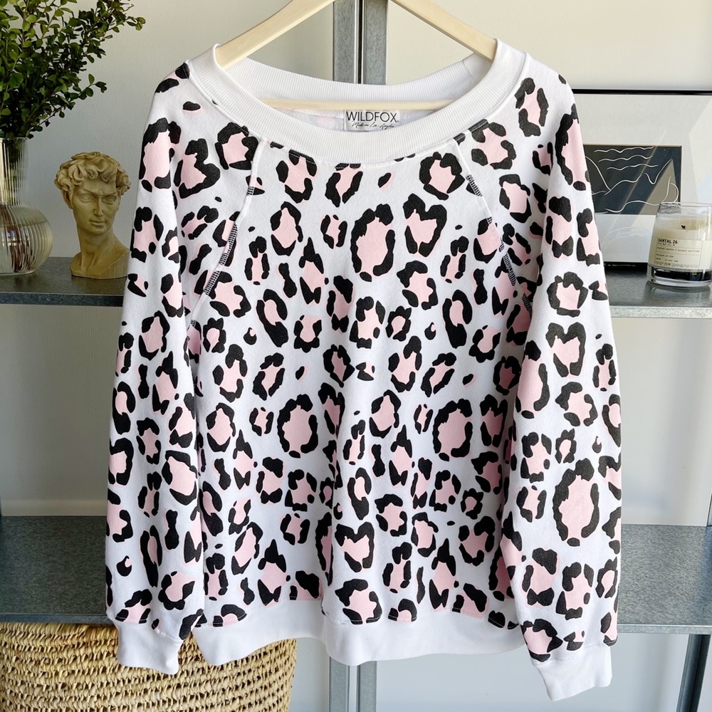 WILDFOX oversized pullover sweatshirt printed animal leopard print soft lounge